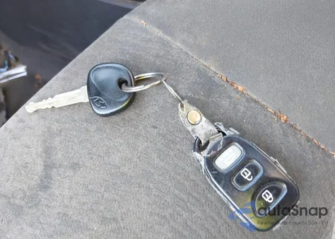 2015 Hyundai Elantra Se from USA, damaged, VIN 5NPDH4AE2FH595652